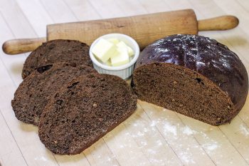 Zehnder's Black Russian Rye Bread