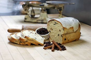 Zehnder's Specialty Cinnamon Raisin Bread