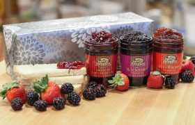 Zehnder's Preserves Gift Box